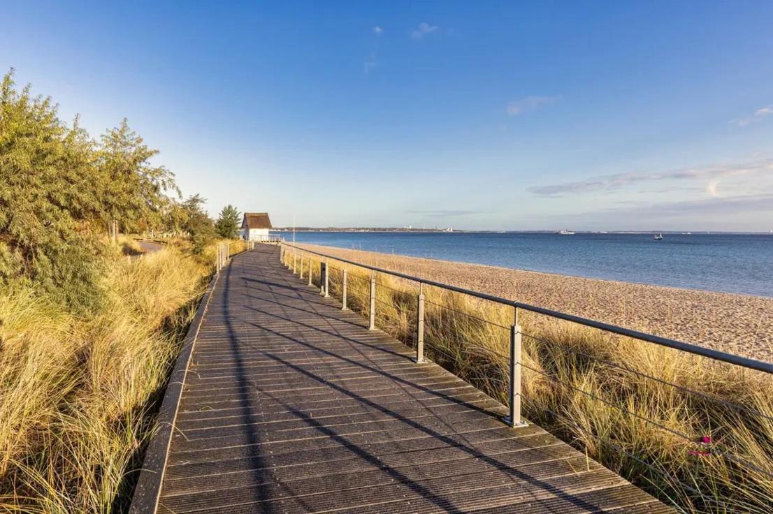 Ostseeparadies Mit Garten, 3 Zimmer, Strandnah Scharbeutz Kültér fotó
